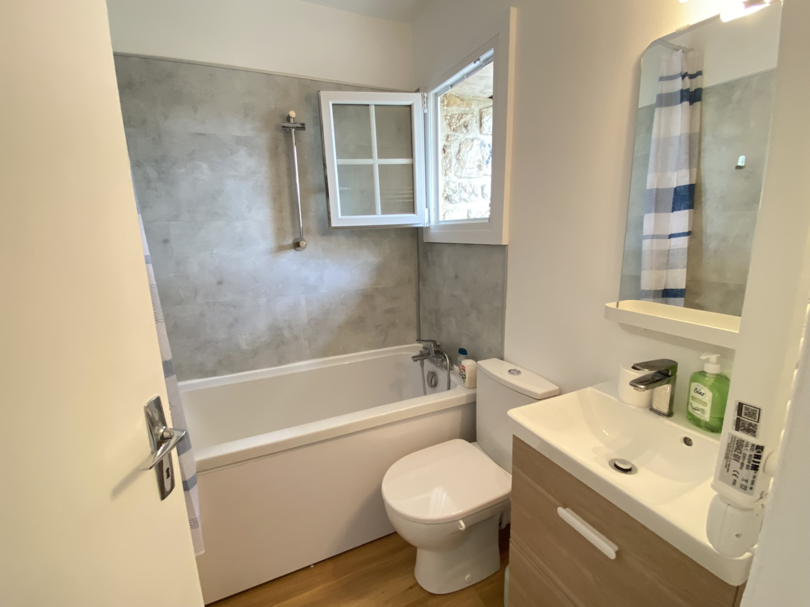 Image_7, Murs commerciaux, Giverny, ref :878